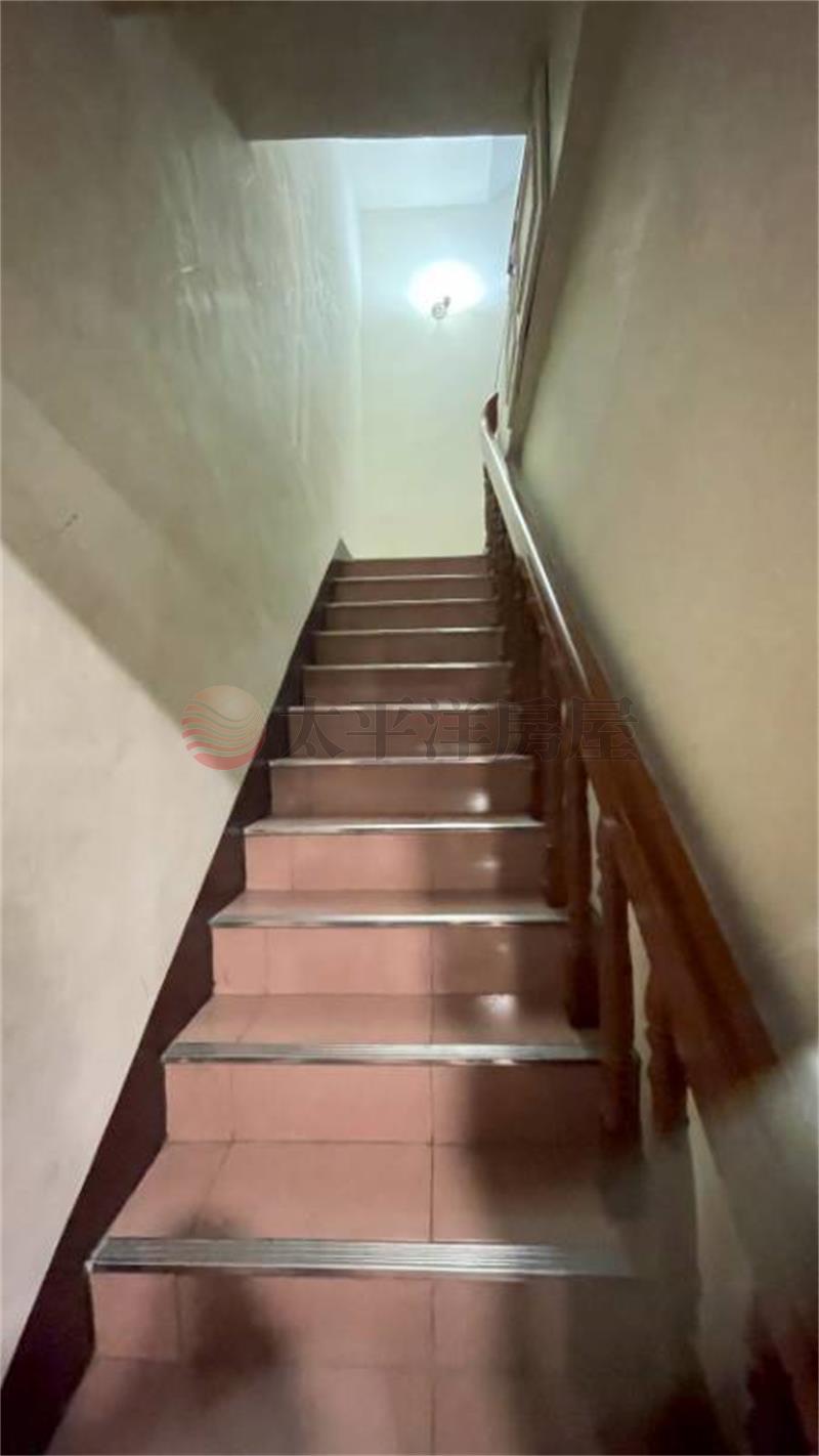 萬壽路透天,桃園市龜山區萬壽路二段
