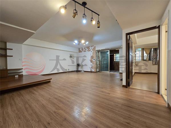 (專)中央新村3+1房,新北市新店區中央四街