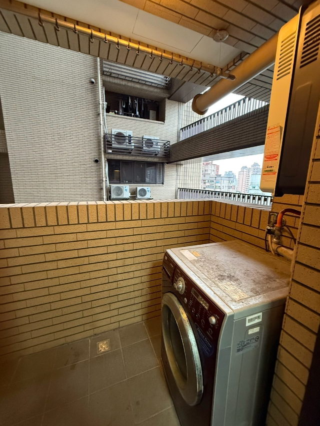 麗思卡登高樓層,桃園市桃園區永安路