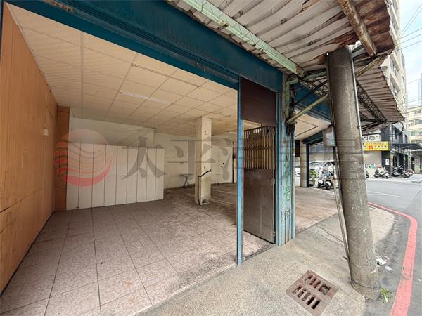 三民路旁大面寬透天,桃園市桃園區中正一街