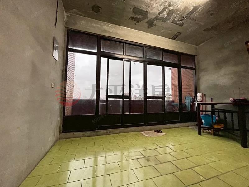 中壢體育園區透天金店面,桃園市中壢區中山東路二段